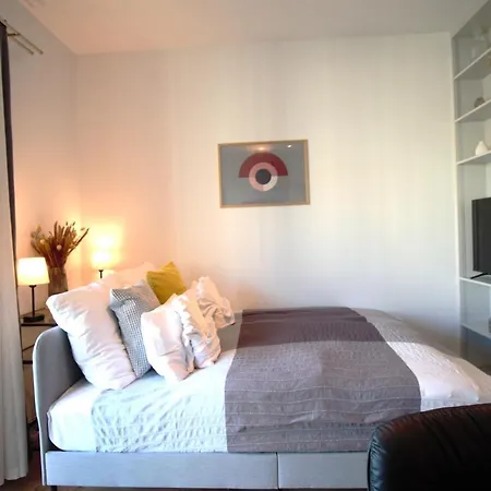 Buda Bay Apartment *