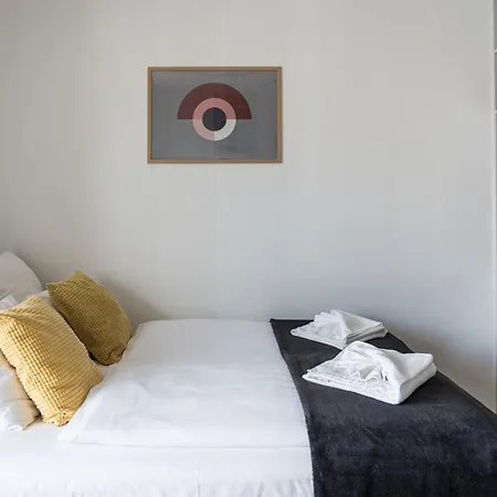 Buda Bay Apartment *
